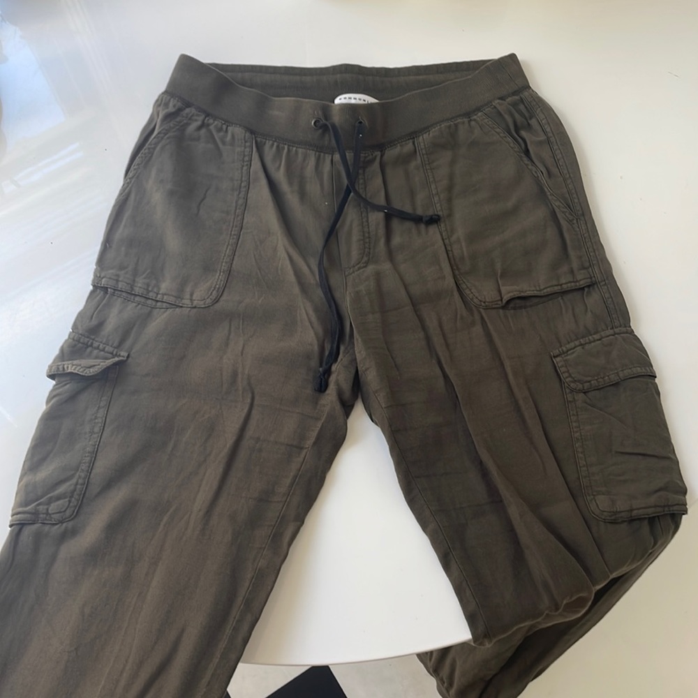 ARITZIA COMMUNITY PANTS LIKE NEW SIZE M